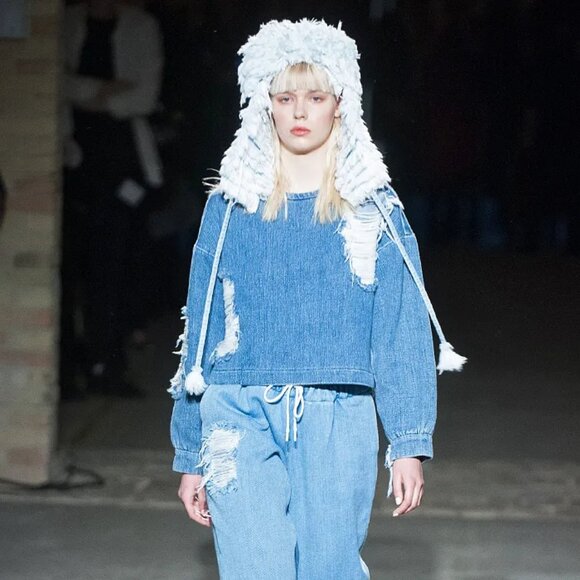 Designer Fall/Winter 2018 Ready-To-Wear Collection Distressed Denim Top/Sweater - Picture 9 of 16